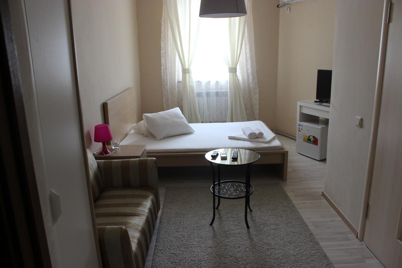 Hotel Jasmine Atyraū Esterno foto